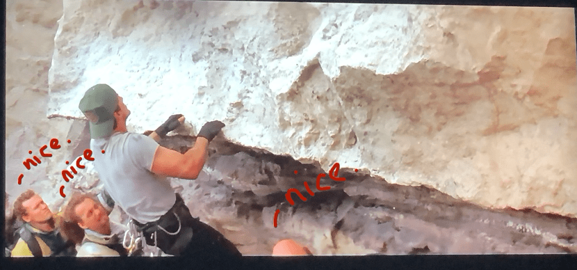 A flat screen television

Description automatically generated